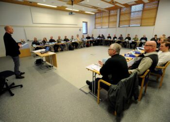 SAK:n Kiljavan opiston ja Rakennusliiton Siikaranta-opiston (kuva) opintotoiminta jatkuu kummassakin paikassa, vaikka hallinto ja opettajakunta yhdistetään.