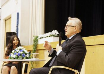 Presidentti Martti Ahtisaari on johtanut useita rauhanneuvotteluita. Suomen osaaminen tunnustetaan maailmalla, ja Suomi aikoo isommaksi toimijaksi rauhanvälityksessä.