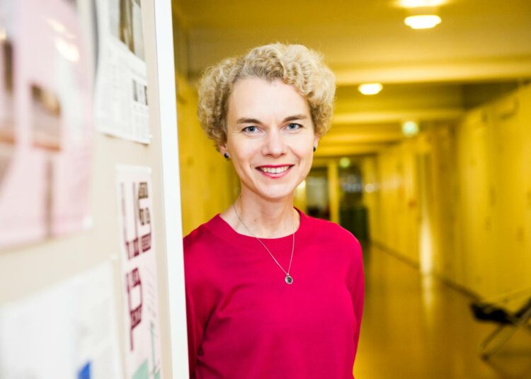 – Dialogi ei sinänsä ole mikään myönnytys. Se on asia, jonka minä itse olen ymmärtänyt Suomessa, Kristi Raik sanoo.