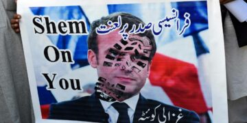 Ranskan presidentti Emmanuel Macron on vihakampanjoiden kohteena.