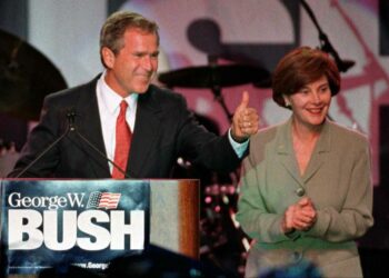 Presidentti George W. Bush pohjusti tulevia sotatoimia.