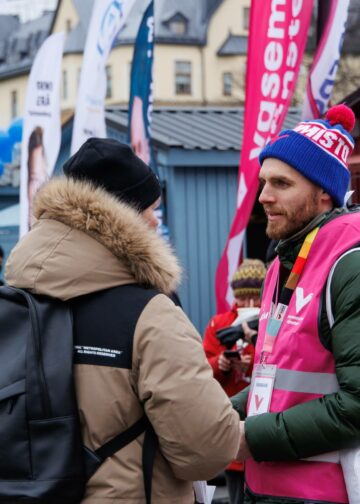 Vasemmistoliitto yllätti EVAn tutkimuksessa. Kuvassa vasemmistoliiton eduskuntavaaliehdokas Timo Furuholm vaalikadun avajaisissa Turun kauppatorilla 18. maaliskuuta.