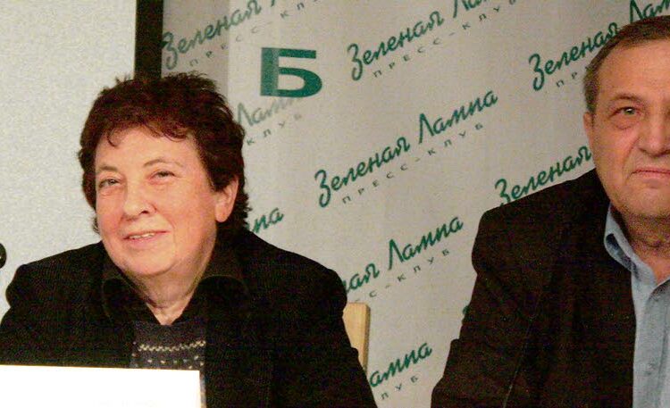 Jelena Gusjatinskaja perusti Moskovassa arkiston yli 20 vuotta sitten; Sergei Kuzmin aloitti järjestötoiminnan Tomskissa 1990-luvun puolivälissä.
