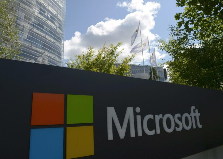 Microsoftilta työttömäksi jäävät ict-ammattilaiset halutaan saada pieniin ja keskisuuriin yrityksiin tutkimus-, kehitys- ja innovaatiotehtäviin.