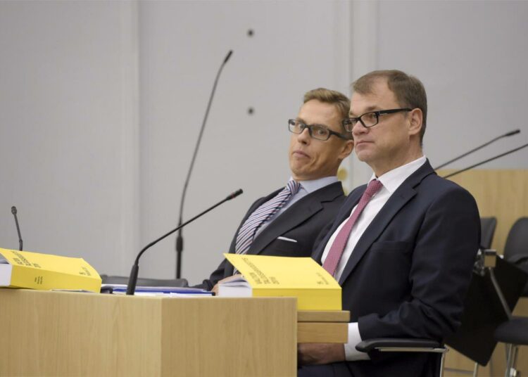 Taloustutkijat suosittelevat Suomelle aivan muita toimia kuin hallitus esittää budjetissaan.