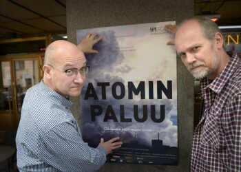 Ohjaajat Mika Taanila (vas.) ja Jussi Eerola.