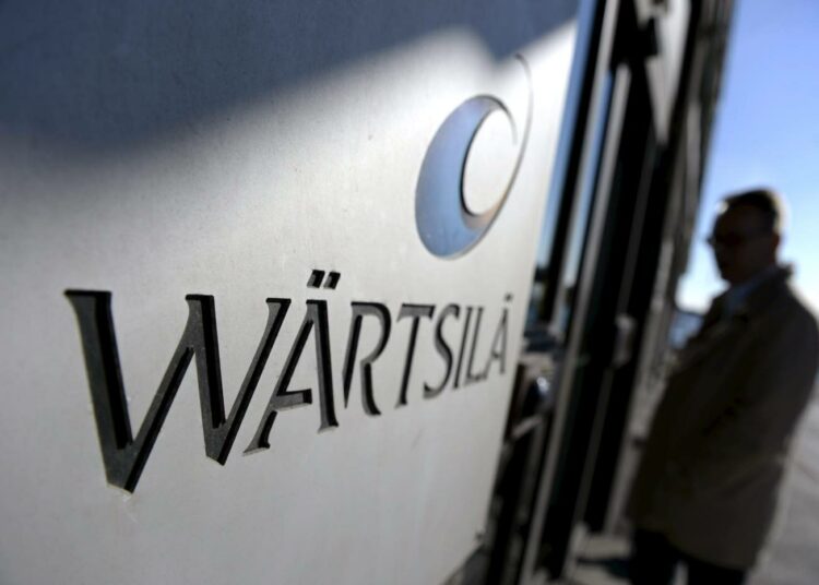 Esimerkiksi Wärtsilä käynnistää yt-neuvottelut vähentääkseen Suomessa 270 työpaikkaa.