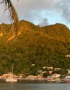 Scotts Headin merenrantakylä Dominicassa. Raportti ilmaston tilasta Latinalaisessa Amerikassa ja Karibialla vuonna 2023 vaatii järeitä ennakkovaroitusjärjestelmiä pienten kehittyvien saarivaltioiden turvaksi merenpinnan nousua ja muita ilmastonmuutoksen vaikutuksia vastaan.