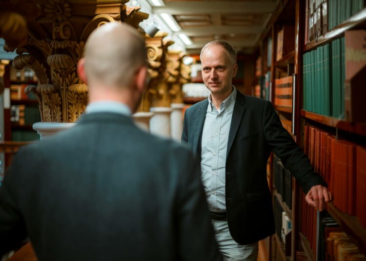 Akatemiatutkija Matti Ylöstä haastatteli Toivo Haimi.