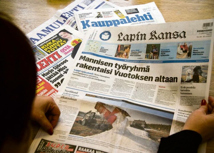Helsingistä johdetun Alma Median lehtiä ovat muun muassa Lapin Kansa ja tamperelainen Aamulehti.