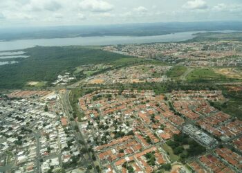 Ciudad Guyana on lähes miljoonan asukkaan kaupunki Orinonoco- ja Caroníjokien yhtymäkohdassa Venezuelassa.