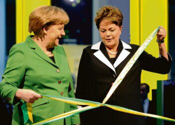 Euroopan ja Latinalaisen Amerikan suurimpien talouksien johtajat, Saksan Angela Merkel ja Brasilian Dilma Rousseff tapasivat Hannoverissa kolmisen viikkoa sitten.