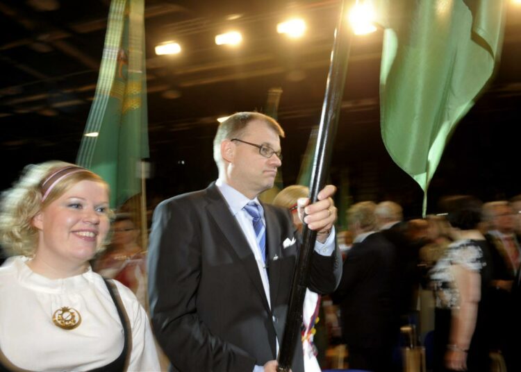 Juha Sipilä on ehtinyt näyttää kykynsä liike-elämässä, aika näyttää onnistuuko hän poliitikkonakin.