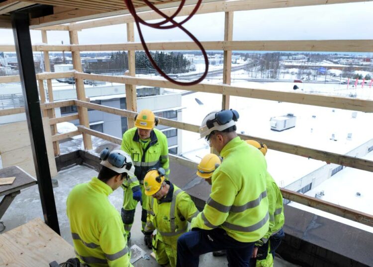 Työmaa-avain tuo kaikki rakennustyömaan työntekijät sähköisen kulunvalvonnan piiriin ja sitä kautta verottajan tietoon.