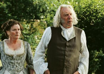 Jane Austenin rakastettu klassikko herää eloon tuoreimmassa romanttisessa sovituksessa. Kuvassa Donald Sutherland ja Brenda Blethyn.