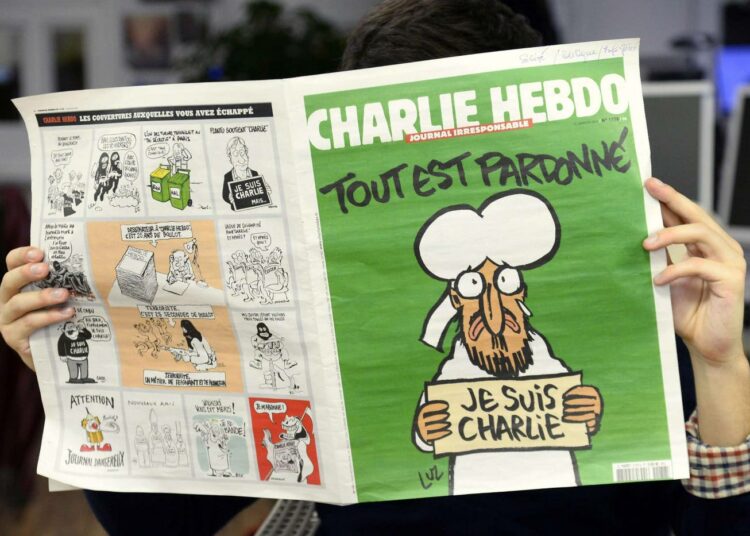 Charlie Hebdon lukija Pariisissa viime viikolla.