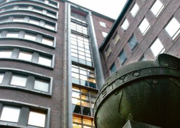 Tradekan pääkonttori sijaitsee Helsingin Sörnäisissä, Hämeentiellä.