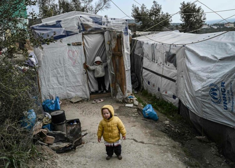 Kreikassa Morian pakolaisleirillä on yli 5 000 lasta.