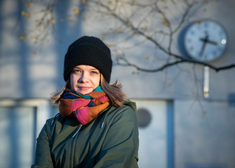 Meri Valkama toteaa, että hyvinvointivaltio toimii niille, joilla on riittävästi hyvinvointia vaatia oikeuksiaan.