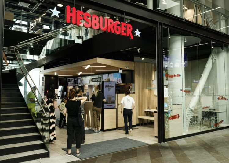 Työoloistaan kritiikkiä saanut Hesburger on jo ilmoittanut perustavansa työntekijöilleen nimettömän palautekanavan.