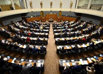 Selvä enemmistö kansanedustajista sanoo ei Nato-jäsenyydelle.