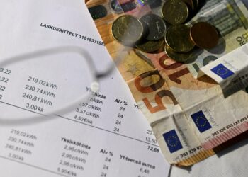 Energiayhtiöt ovat tehneet viimeksi kuluneen vuoden aikana noin kahden miljardin euron ylimääräiset voitot.