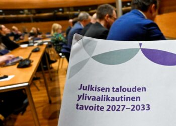 Velkajarrutyöryhmä esitteli raporttinsa tänään.