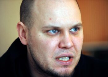 ?Tarinat kertovat karua kieltä siitä, miten sanelu on yleistynyt, Vasemmistonuorten puheenjohtaja Dan Koivulaakso sanoo.