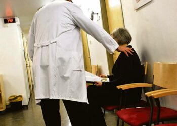 Vasemmistolta ja ay-liikkeeltä Koistinen kaipaa reipasta otetta hyvinvointipalvelujen kehittämiseksi koulutuksen, terveydenhuollon, vanhuspalvelujen ja muilla sektoreilla.