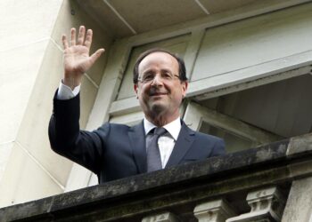 François Hollanden äänestäjistä vain 45 prosentilla ensisijainen motiivi oli Hollanden valinta; 55 prosenttia halusi ensisijaisesti eroon Sarkozysta.