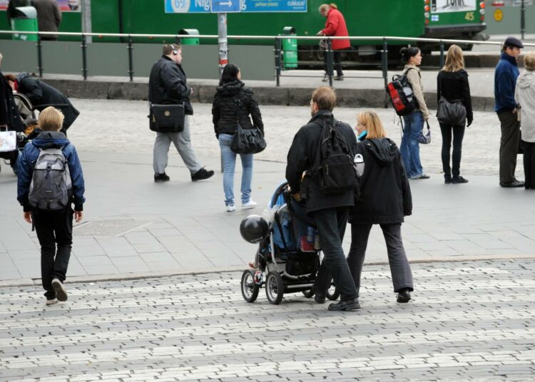 Vuodesta 2008 kotitalouksien käytettävissä olevien tulojen kehitys on ollut vaatimatonta.