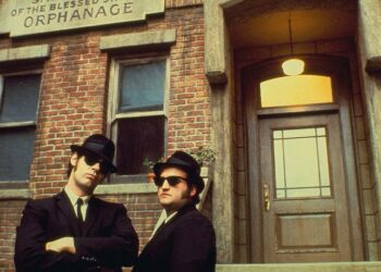 Blues-veljekset Elwood (Dan Aykroyd) ja Jake (John Belushi).