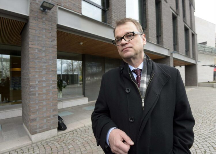 Hallitusta muodostava Juha Sipilä on esittänyt perustulokokeilua. Nyt hän voi viedä asian hallitusohjelmaan.