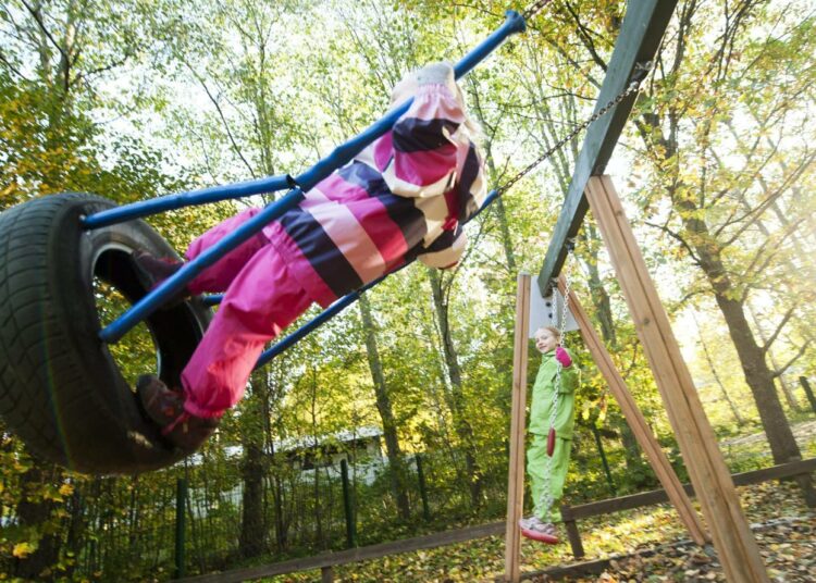 SAK esittää uudistusta, jossa vanhempainrahat olisivat joustavasti käytettävissä, kunnes lapsi täyttää kolme vuotta.