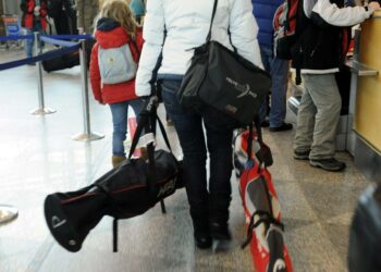 Kansantalouden kokonaiskysyntää kasvattivat erityisesti investointien lisääntyminen  ja kotitalouksien kulutusmenojen kasvu.