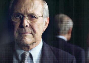 Dokumentti kurkistaa Donald Rumsfeldin uraan.