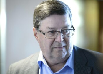 Lasse Laatunen varoittelee päästämästä välirauhaa leimahtamaan uudelleen irtisanomissodaksi.