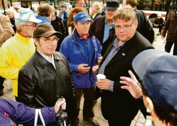 Perussuomalaisten guru Timo Soini puolueensa toritapahtumassa Porvoossa elokuun lopulla.