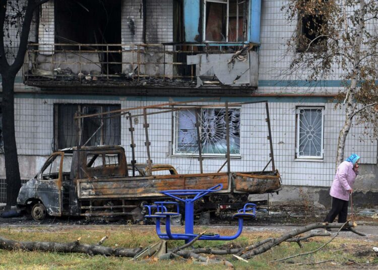 Taistelujen jälkiä lähellä Donetskin lentokenttää.
