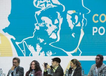 Entinen Farc-sissiliike on esiintynyt ensimmäistä kertaa poliittisena puolueena Bogotassa.