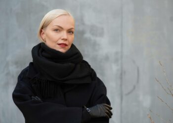 Minja Koskela nousi kevään vaaleissa kansanedustajaksi. Hän sai Helsingissä yli 10 000 ääntä.