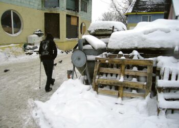 Asunnottomuus on Puolassa pysyvä ilmiö, joka kärjistyy talvella kovien pakkasten aikaan.