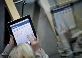 Sosiaalinen media viihtyy myös maailman johtajien käsissä.