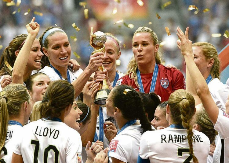 USA:n pelaajat juhlivat naisten jalkapallon maailmanmestaruutta heinäkuun alussa.