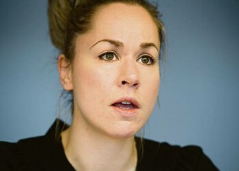Hanna Sarkkinen.