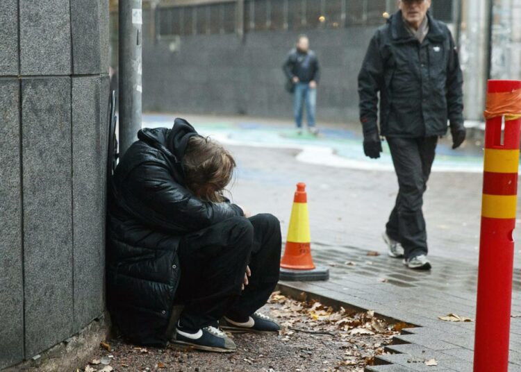 Asunnottomuus on sinänsä ongelma, mtuta se aiheuttaa myös muita vakavia seurauksia, kuten sairauksia.