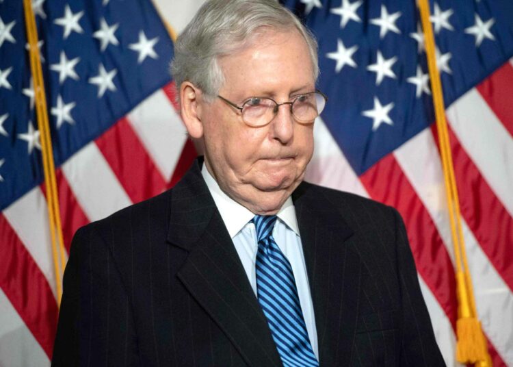 Senaatin republikaaniryhmän johtaja Mitch McConnell taitaa poliittisen pelin.