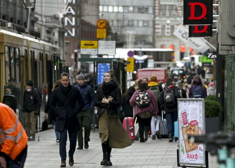 Työllisyyskehitys oli hyvässä vedossa marraskuussakin. Omikronin vaikutukset jäävät nähtäviksi.