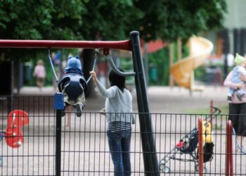 Koulutuksen taso vaikuttaa usein lapsilukuun.