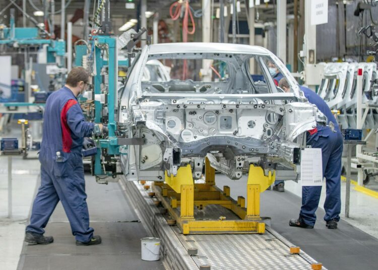 Muutosneuvotteluidenkin jälkeen Uudenkaupungin autotehdas työllistää noin 1 400 ihmistä.